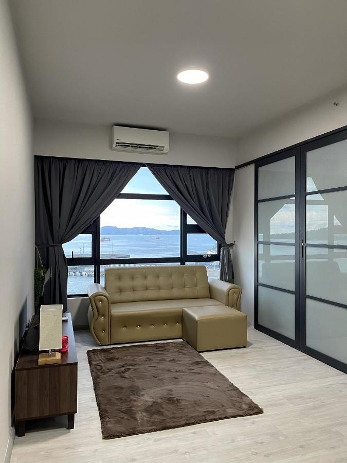 Vm Condo Seaview At Jesselton Quay Кота-Кинабалу Экстерьер фото