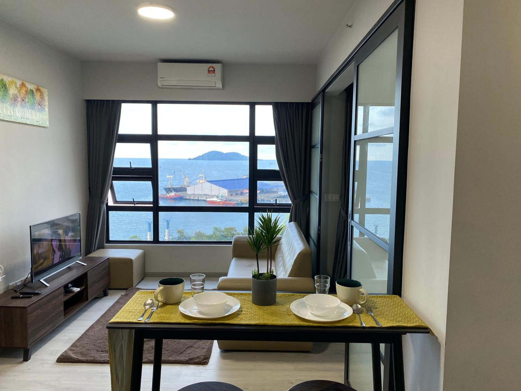 Vm Condo Seaview At Jesselton Quay Кота-Кинабалу Экстерьер фото